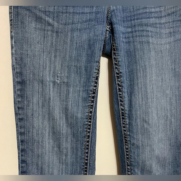 Wrangler Women's Boot Cut Jeans Size 1/2. B1 - Picture 3 of 8